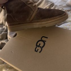 UGGS SHOES 