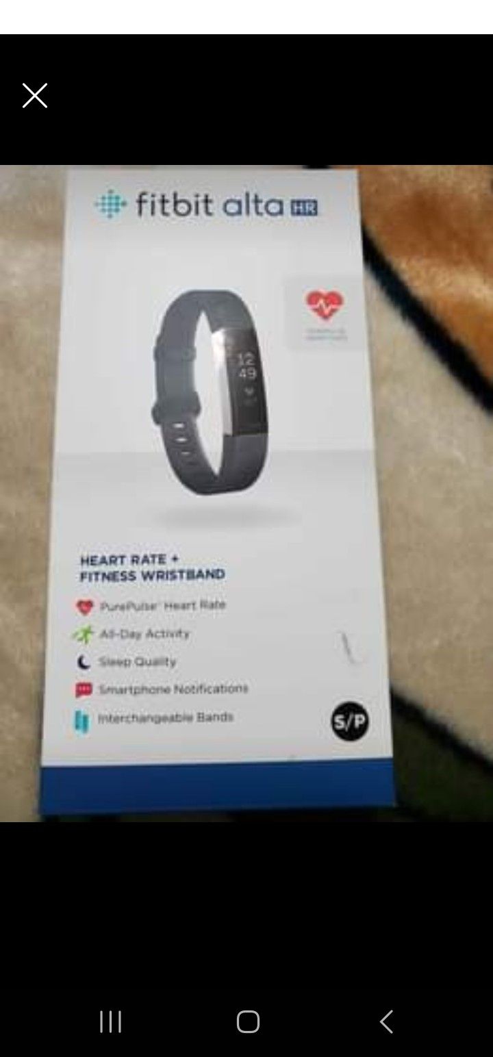 Fitbit Alta HR