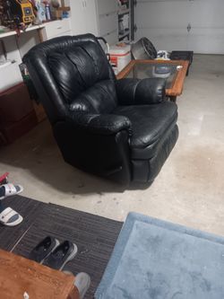 Sweet. Leather Recliner