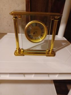 MANTLE CLOCK