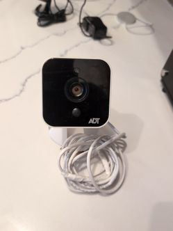ADT Pulse Outdoor HD Wireless Security Camera (OC835-V2)