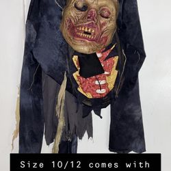 Halloween Costumes 