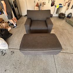 Large Overstuffed Chair With Ottoman And Storage 
