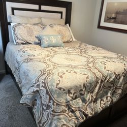 Queen Bedroom Set