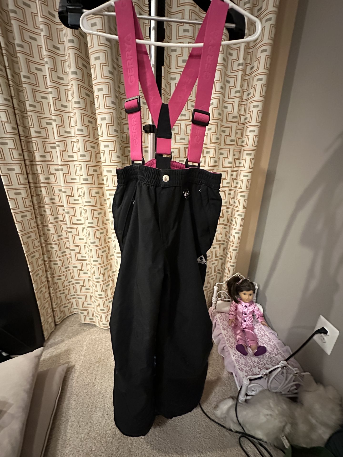 Snow suit girls size large 14 yrs -16 yrs