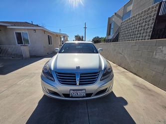 2013 Hyundai Equus