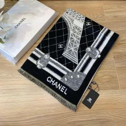 GWP (Gift With Purchase) VIP Chanel Beauty Shawl/Scarf