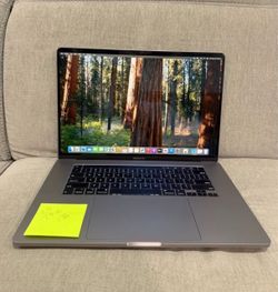 MacBook Pro 16” 1Tb ssd i9 16gb ram
