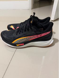 Puma Velocity Nitro 3 (size 8 Men’s)
