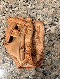 Vintage SSK Sasaki Sports right hander 12”