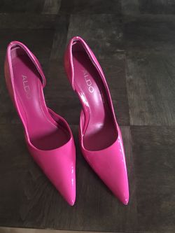 Size 6 aldo high heels 👠