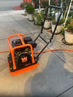 Plate Compactor, Gas-Powered 7HP, 212cc, with Wheel Kit and 4496-Pound Compaction Force