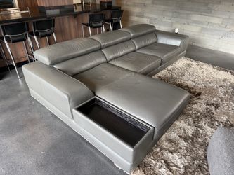 Lorenzo Left Sectional Sofa from Modani