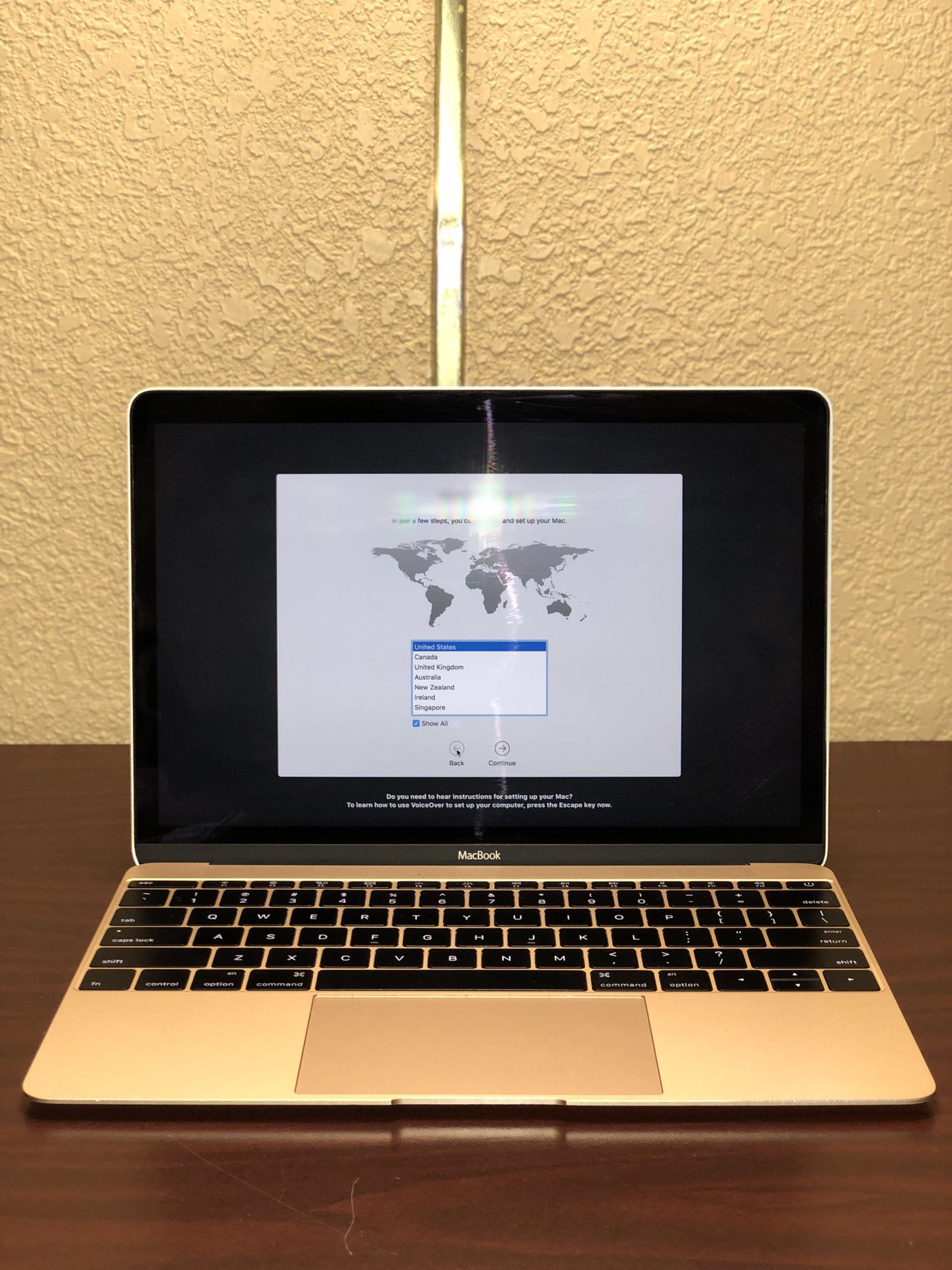 Apple MacBook Air 12-inch (Retina, Rose Gold) 2016