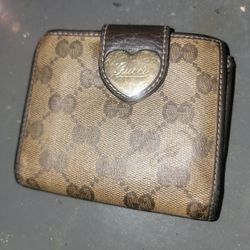 Gucci Wsllet Vintage Authentic Serial In Pics
