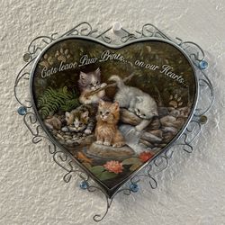 Beautifully Heart Shaped Cat Picture with Metal Lining Wall Home Decor Rooms 7”