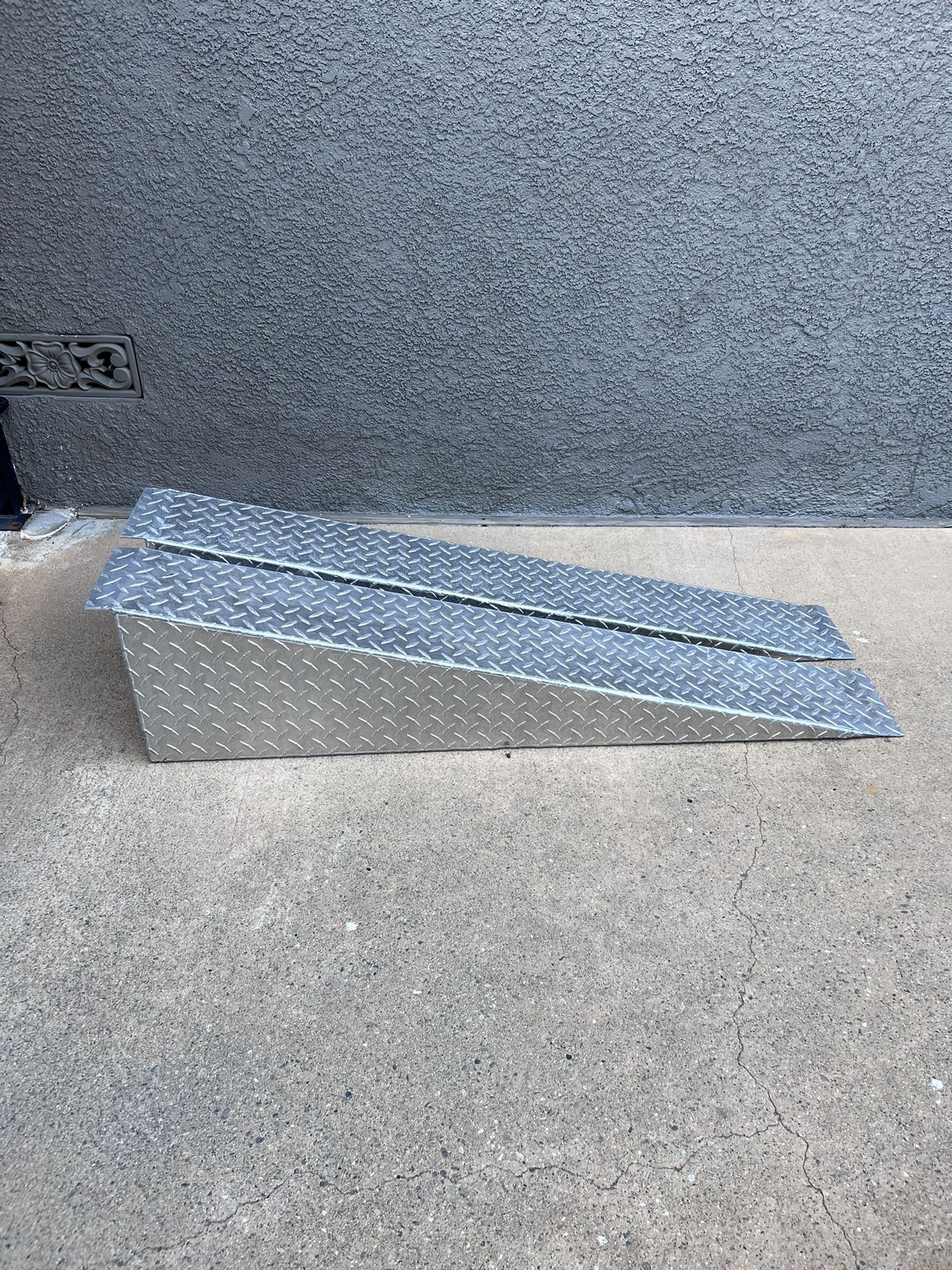 Galvanized aluminum ramps