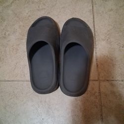 Yeezy Slides