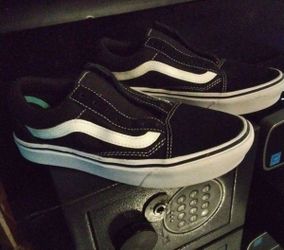 Womens Old school Vans size 5.5