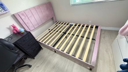 Full bed frame