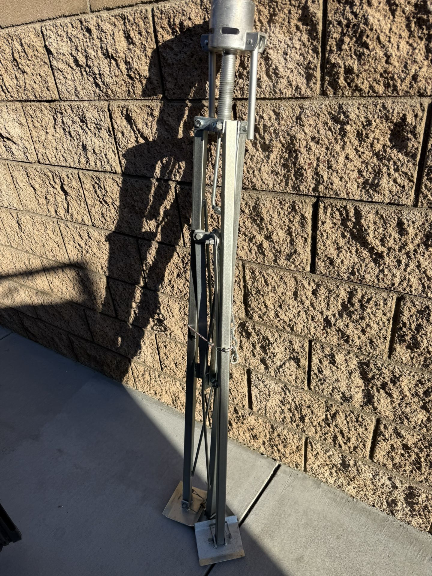 Rv Fifth Wheel Trailer Front Support