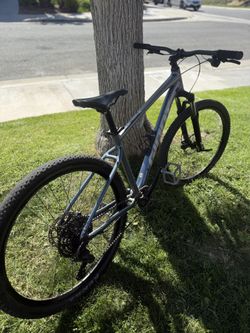 2022 GIANT TALON 2