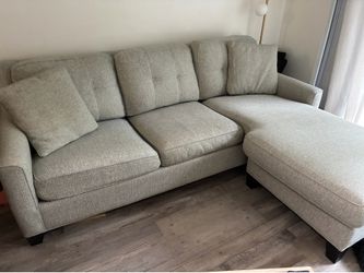 Cindy Crawford Sleeper sofa