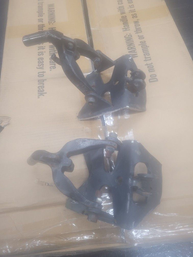 Trailer Weight Distribution Snap-up Bracket