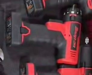 Snap on 14.4 V 1/4" Hex Screwdriver  (Red) with battery