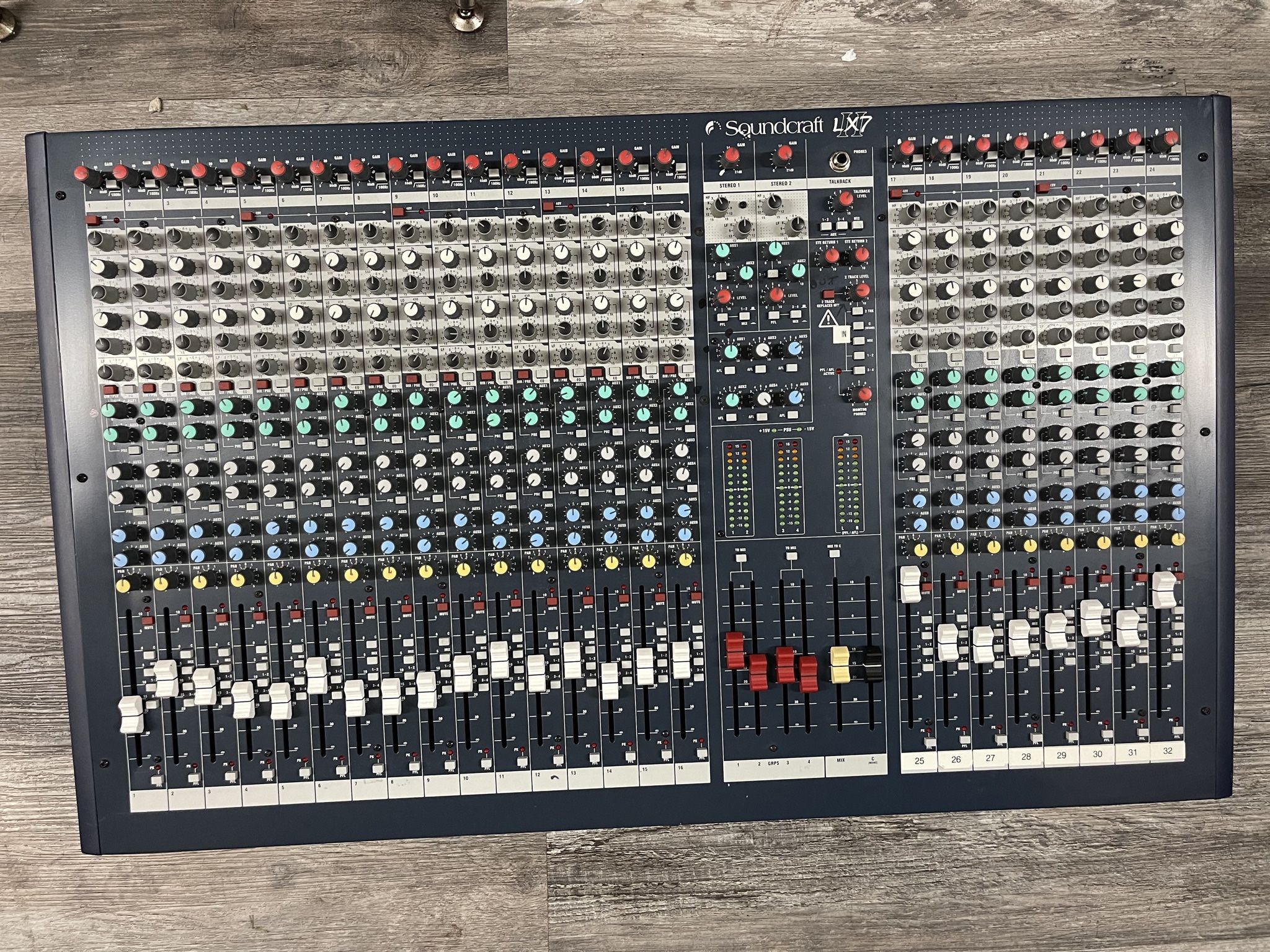 ✅ Soundcraft LX7 II - 16 Channel Analod Audio Recording Mixer