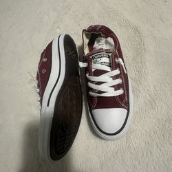 Brand New Converse Shoes For Girls Size 3Y Or Size 5 women, Retail Price Was Over $80Pick Uo Near Tully And Monterey Rd SJ Ca 95112 ( 2 Mins Away From