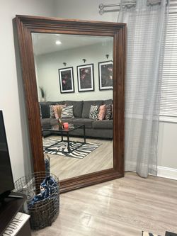 Hugh mirror