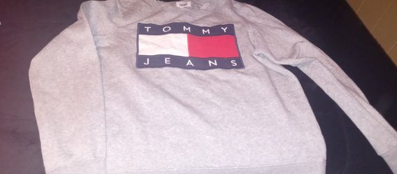 Tommy Sweater