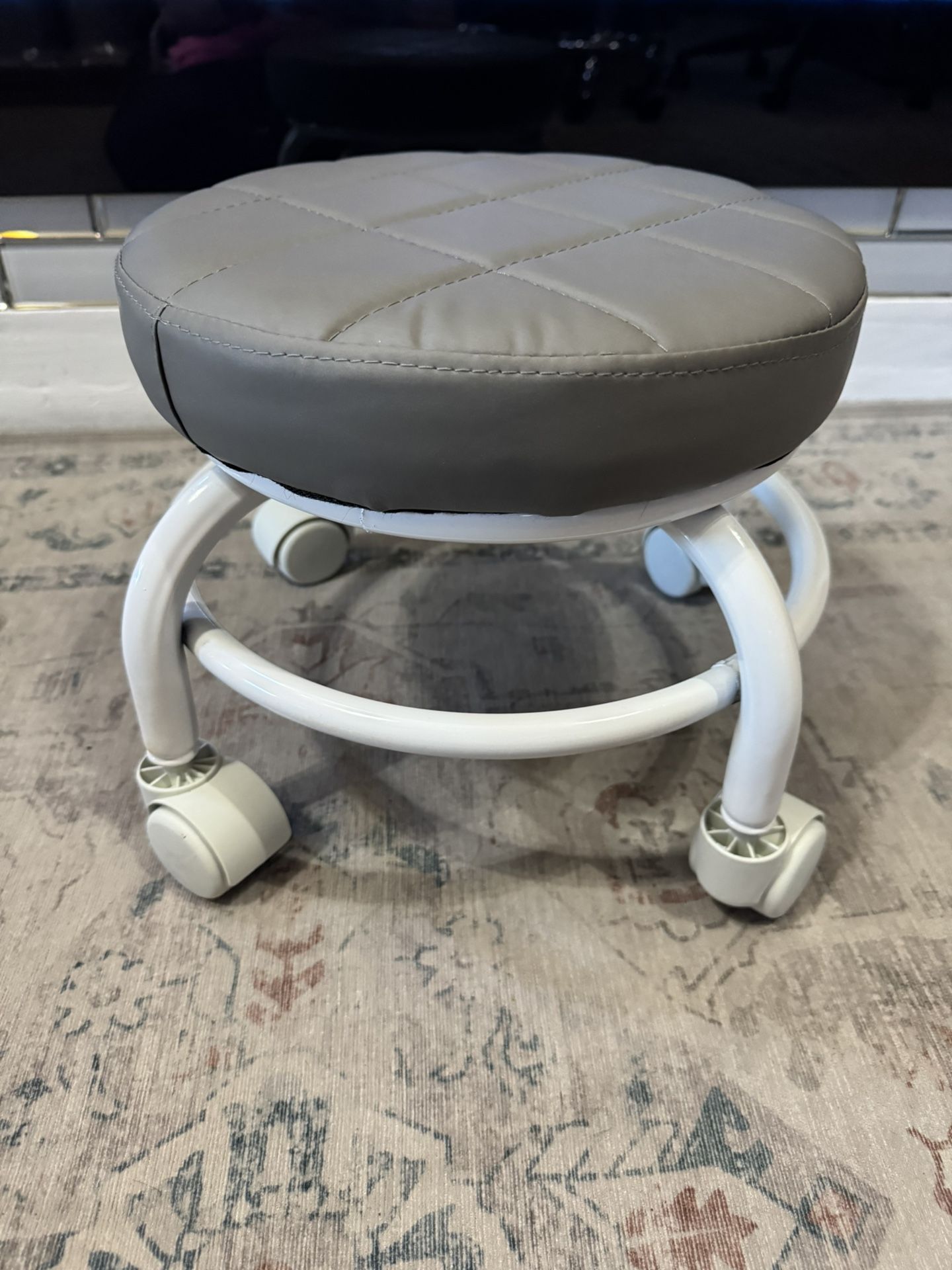 NEW**Low Height Rolling Stool With Wheels