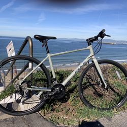 Fuji Absolute 1.7  18 Speed Large Size Lightweight Aluminum Frame With Hydraulic Disc Brakes 