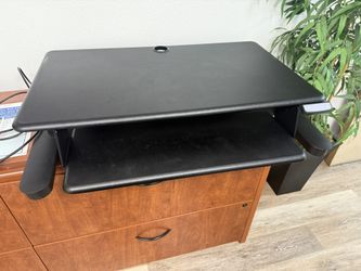 Kantek Adjustable Electrical Sit to Stand Desk