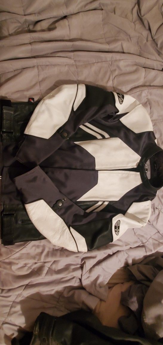 Joe Rocket Leather And Textile Motorcycle Jacket With Speed Hump