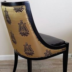 Set Of 4 Winged Back Chairs $600