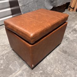 Storage Ottoman – Functional (Needs Repair)
