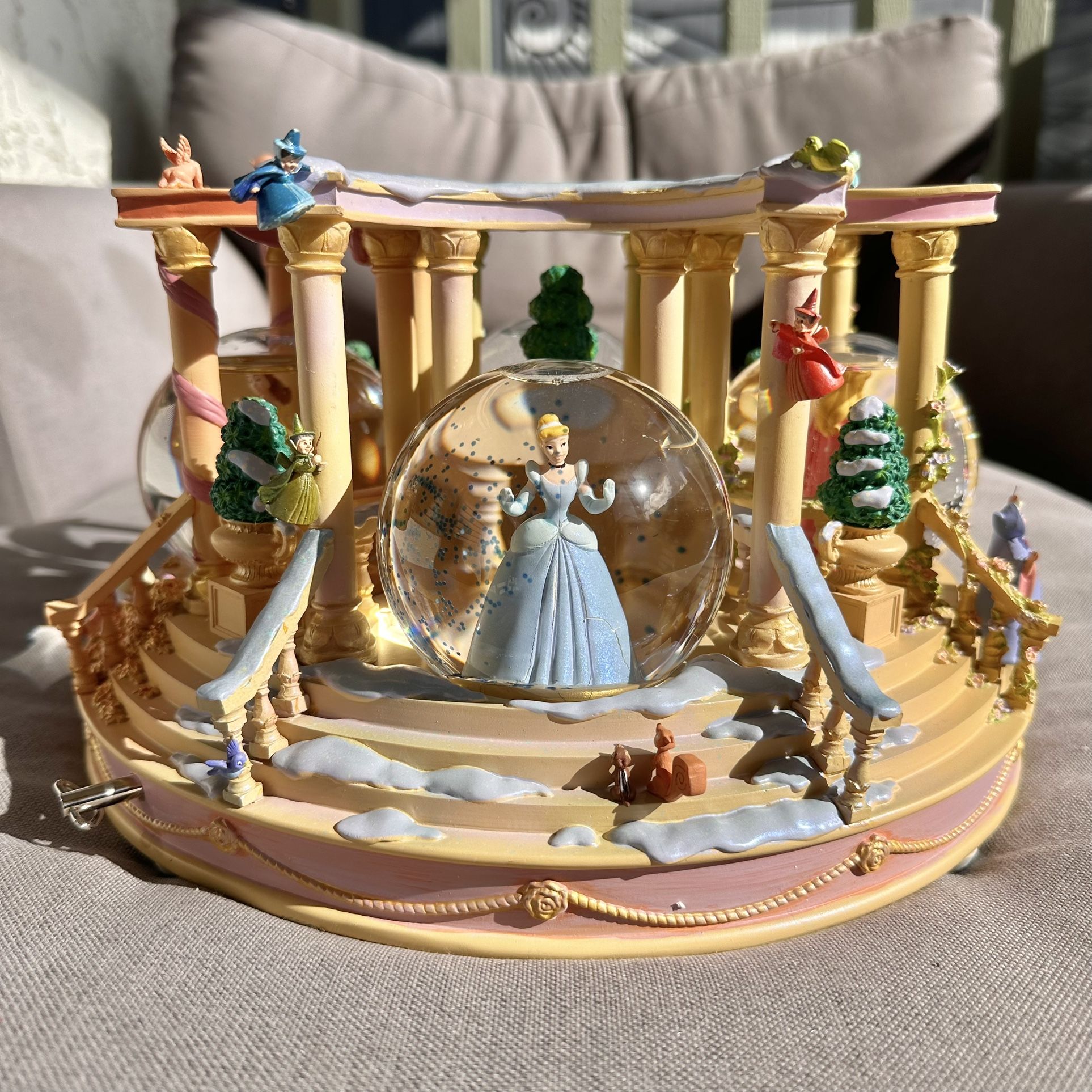 Rare Disney Seasons Princess Snow Globe Cinderella, Belle, Aurora, & Ariel