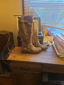 Women's Brown Boots Size 8