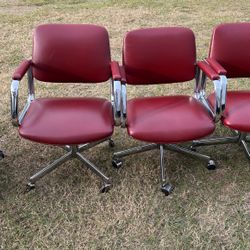Red Office Chairs 