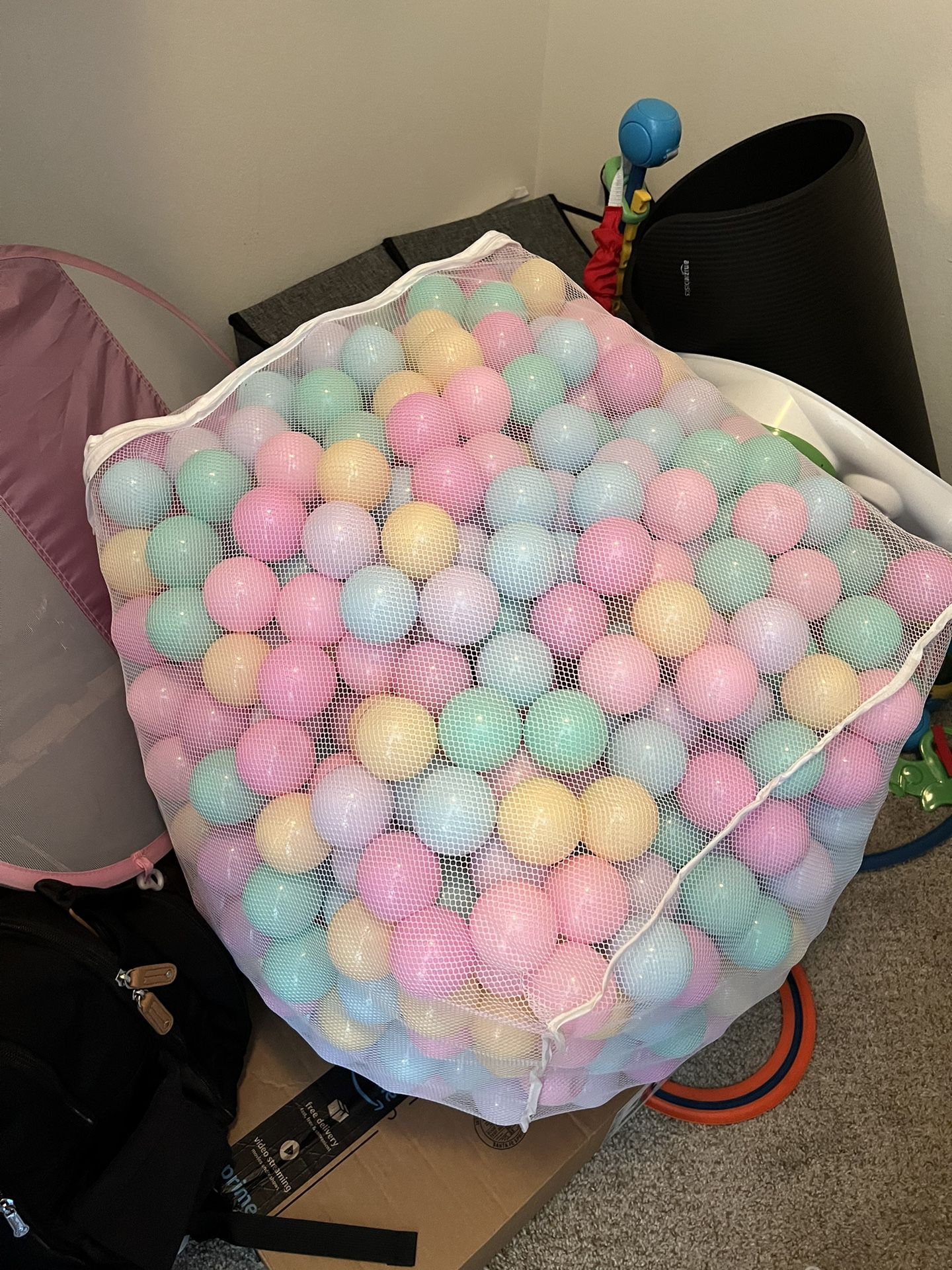 1000 Ball Pit Balls