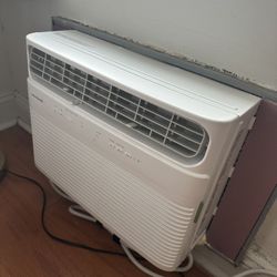Frigidaire 10,000 BTU Window Room Air Conditioner with Wi-Fi 