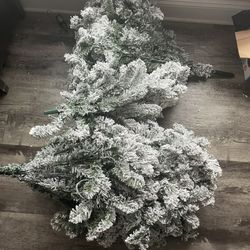 Frosted Christmas Tree