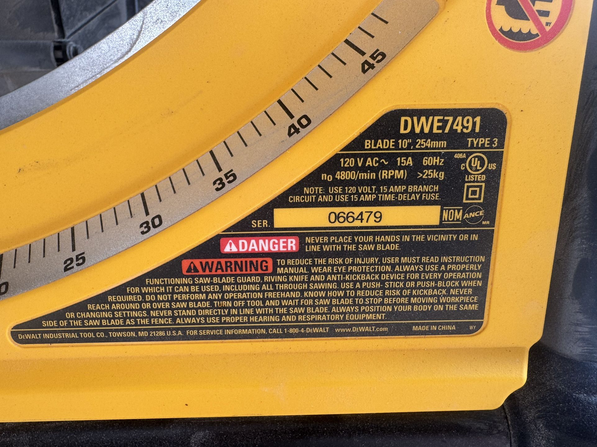 DEWALT 10” Job Site Table Saw + Rolling Stand Home & Garden