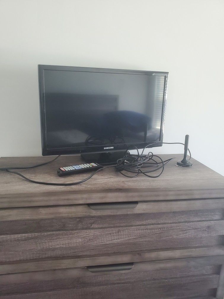 Small TV with Antenna