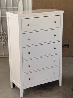 Coaster 5-Drawer Chest Dresser – White | Modern Tall Bedroom Storage