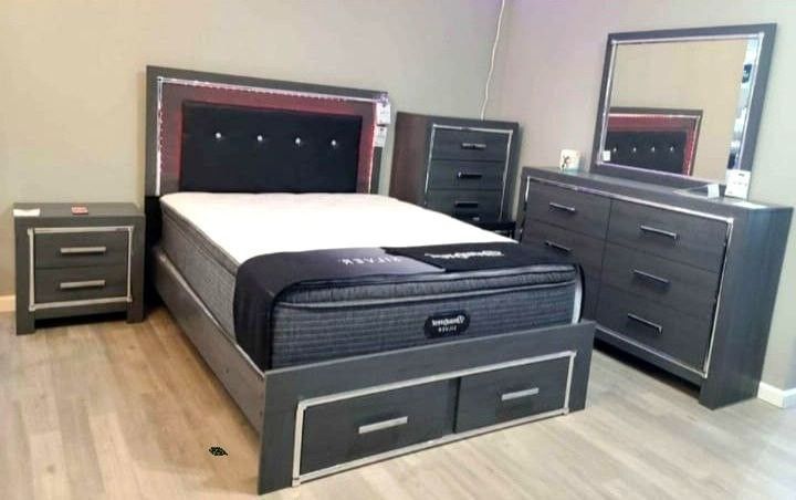 LODANNA GRAY LED STORAGE BEDROOM SET