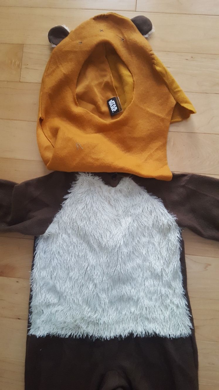 Star Wars Ewok costume for Halloween.(2T-4T)